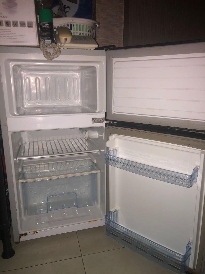 Hanabishi Mini Double Door Refrigerator, TV & Home Appliances, Kitchen