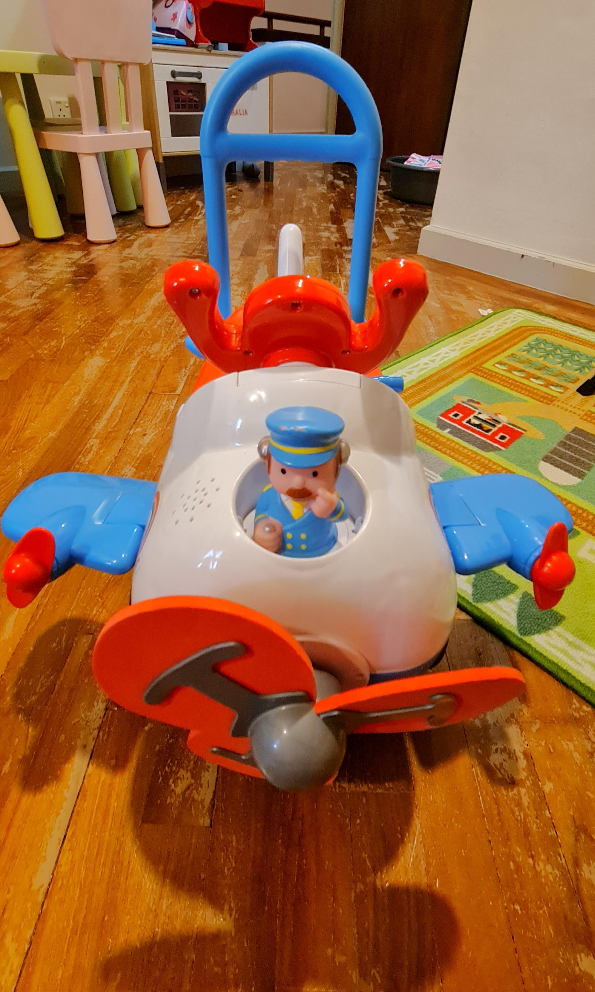 Happyland activity new arrivals plane ride on