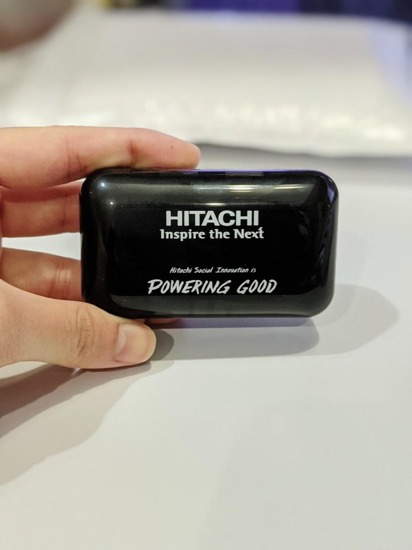 Hitachi earphones 2025