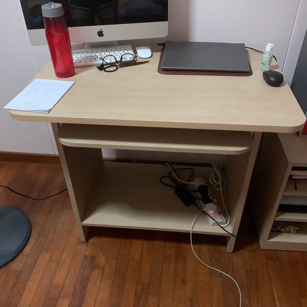 [INSTOCK] Computer / Study Table (Category: Tables & Sets) located in Singapore. Submitted by lxngz (Listing ID 1058891719, Image 2). Description: *items on the table are just for size comparison* size: length - 90cm, width - 60cm, height - 76cm condition: 8.5/10 buyer has to arrange his/her own delivery price is negotiable as long as it’s reasonable! feel free to dm for more information! .