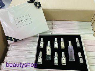 （分類：）位於 。 由 aivis_crystal 提交（商品編號 1056506161，圖片 1）。簡介： 。