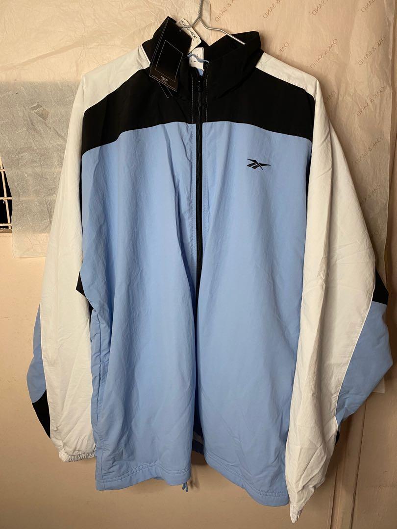 Les mills best sale jacket