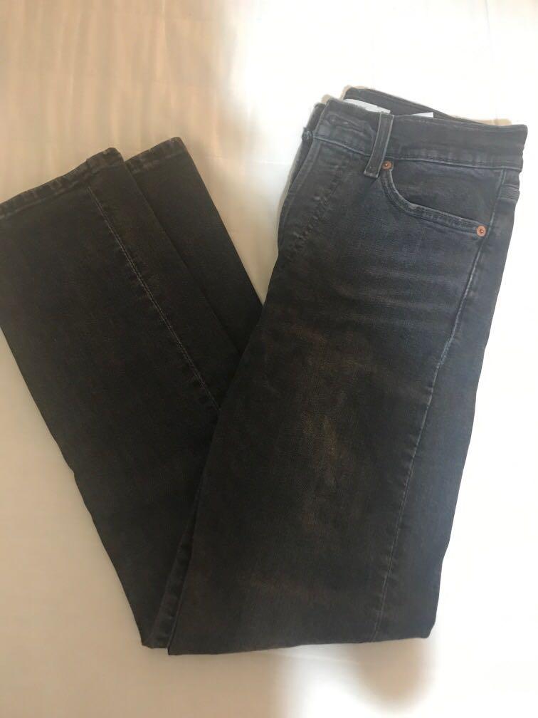 Wedge levis clearance
