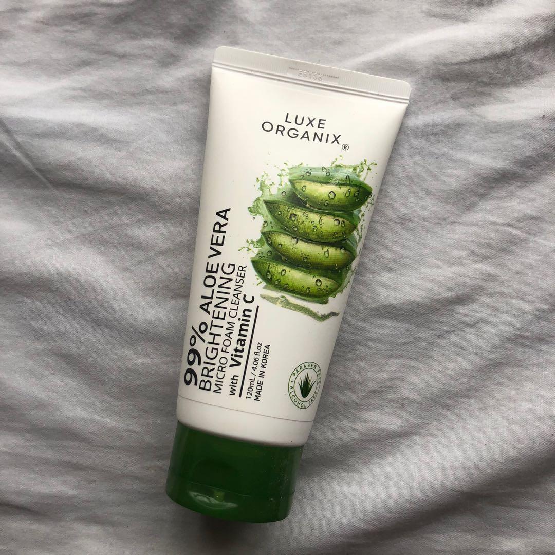 aloe vera brightening micro foam cleanser