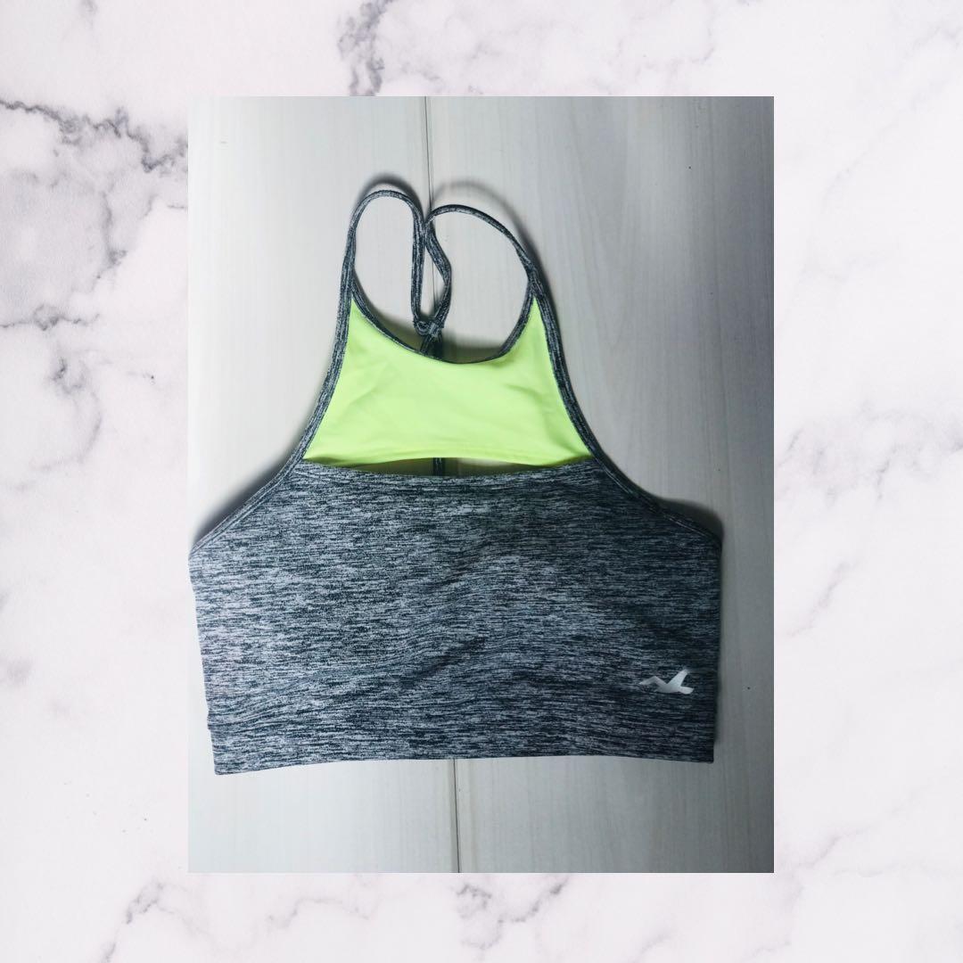 hollister sports bra
