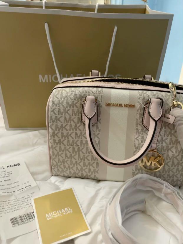 Michael kors duffle bag vanilla