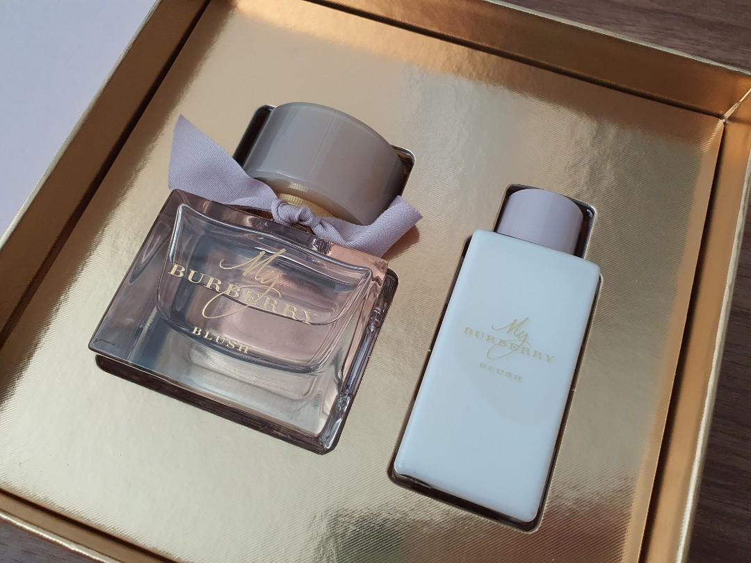 burberry blush perfume set