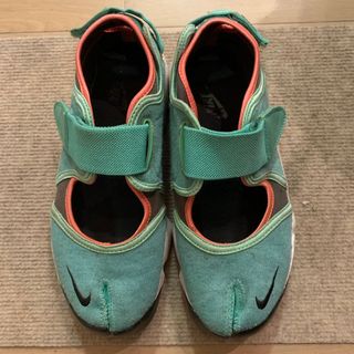 （分類：）位於 。 由 jamjamjamie 提交（商品編號 1058937432，圖片 1）。簡介： 。