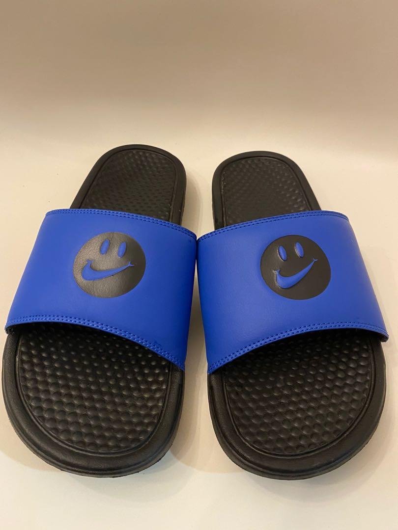 nike benassi smiley
