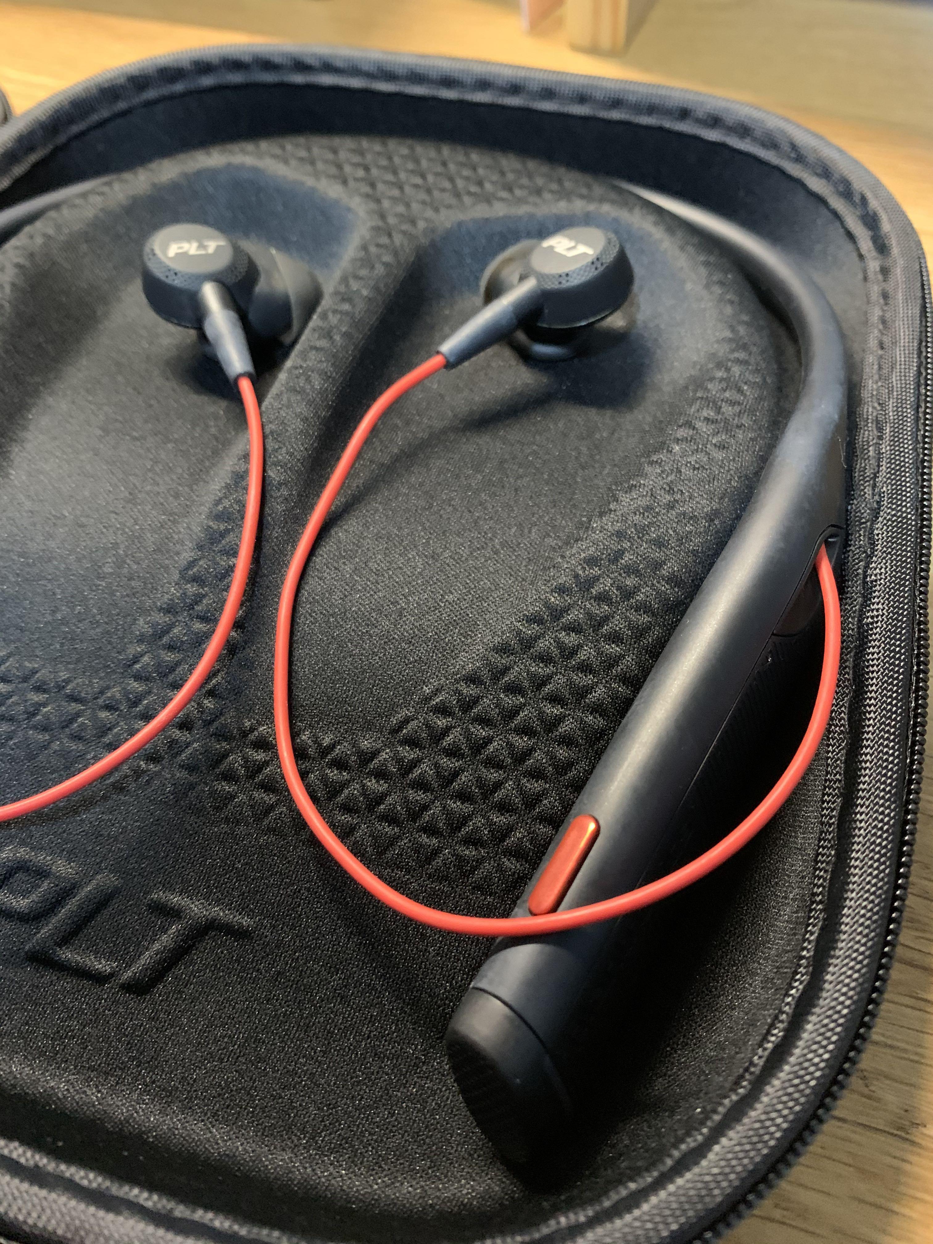 Authentic Plantronics Voyager 6200 UC 