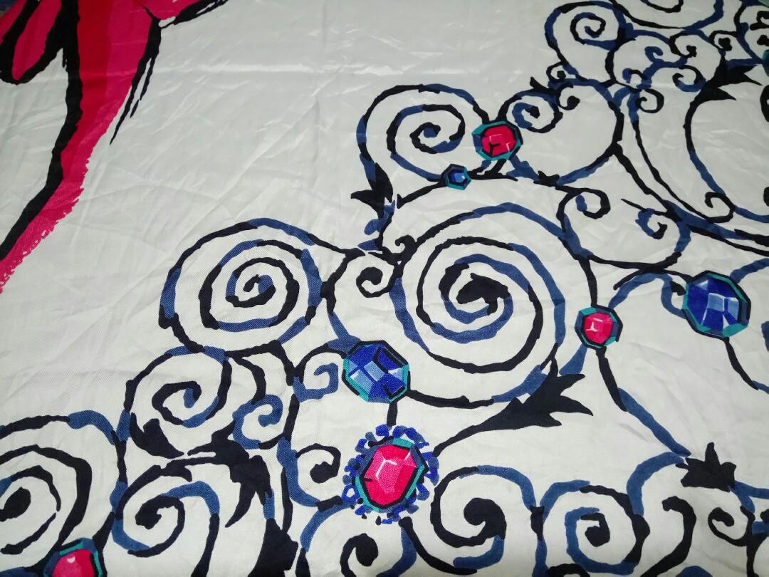 Printed Satin Scarf (Category: Scarves) located in Manila. Submitted by ameri8 (Listing ID 1058792910, Image 3). Description: Size: 34 x 34 inches Material: Polyester Flaws: None Condition: Very good.