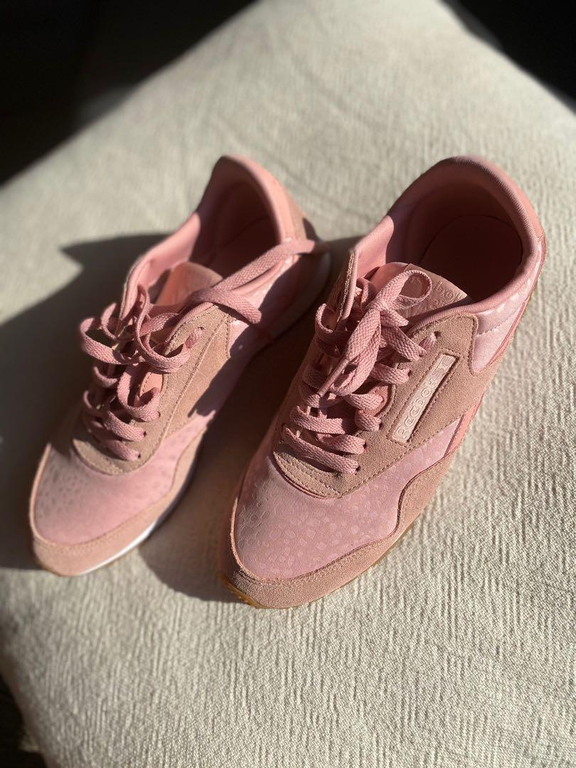 Reebok Classic Nylon Pink Trainers US8 Women s Fashion Footwear