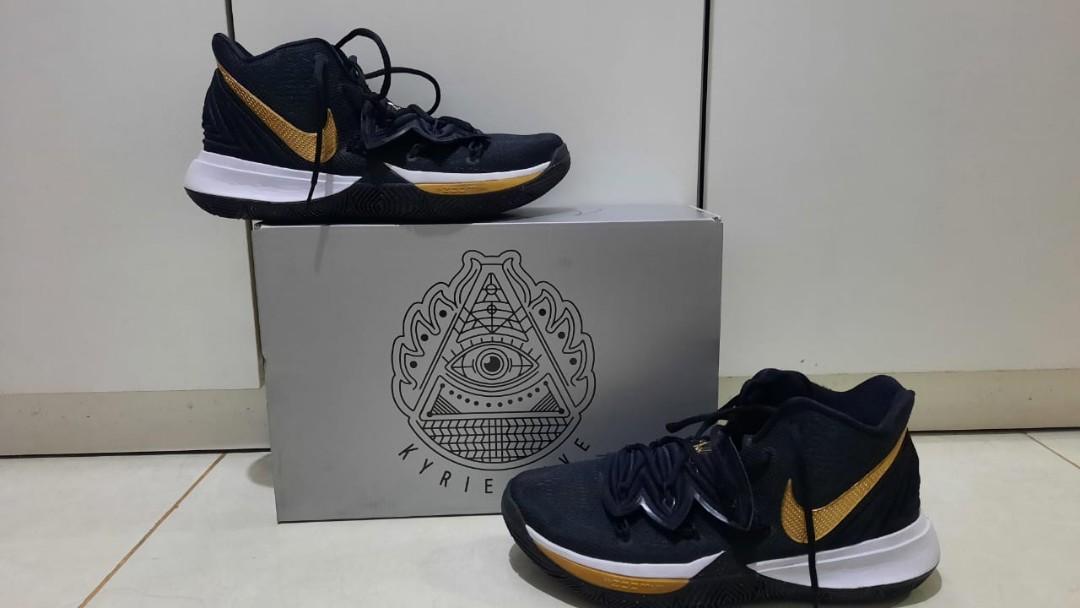 Sepatu basket sales nike kyrie irving
