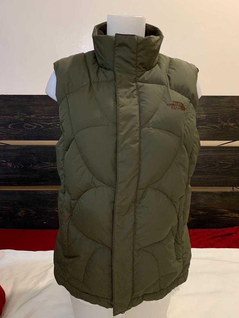 The North Face Puffer Vest Women S Fashion Coats Jackets And Outerwear On Carousell