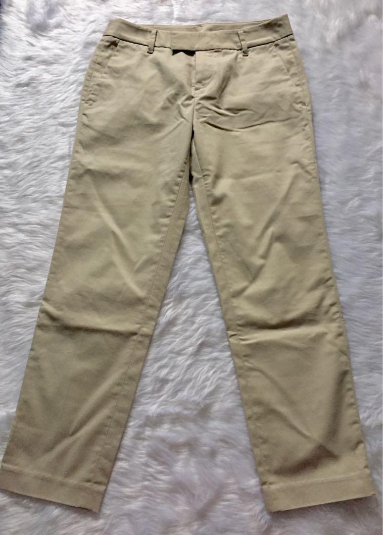 khaki shorts uniqlo