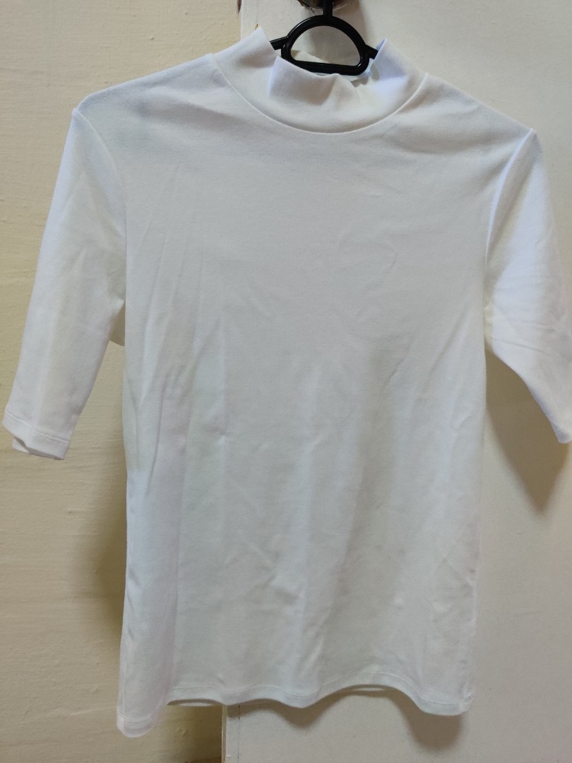 Uniqlo white turtleneck tee-shirt, Women's Fashion, Tops, Shirts on ...