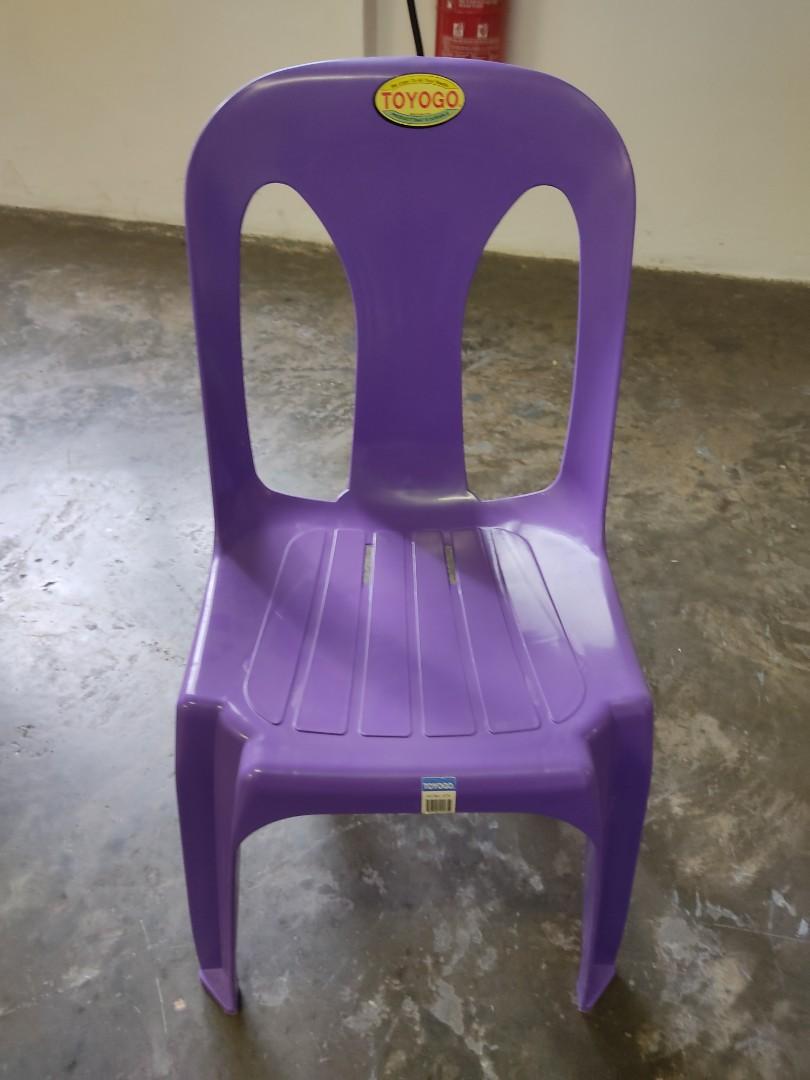 Used plastic chairs for sale store