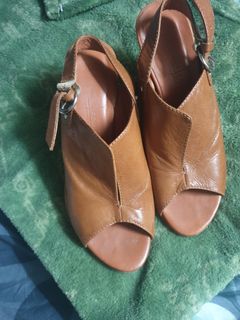 (Category: ) located in . Submitted by chanelbrand (Listing ID 1058866523, Image 1). Description: .