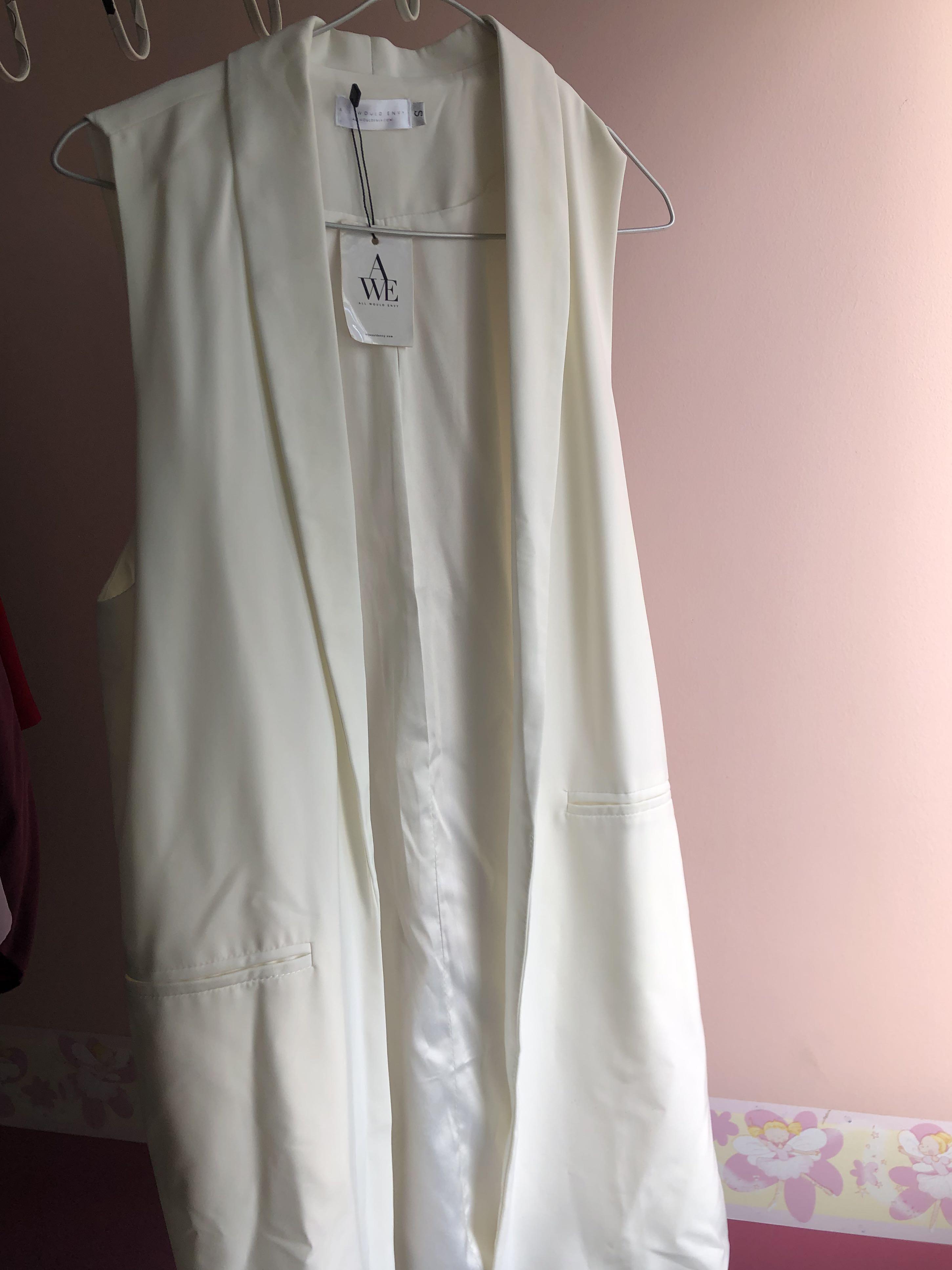 All discount white vest