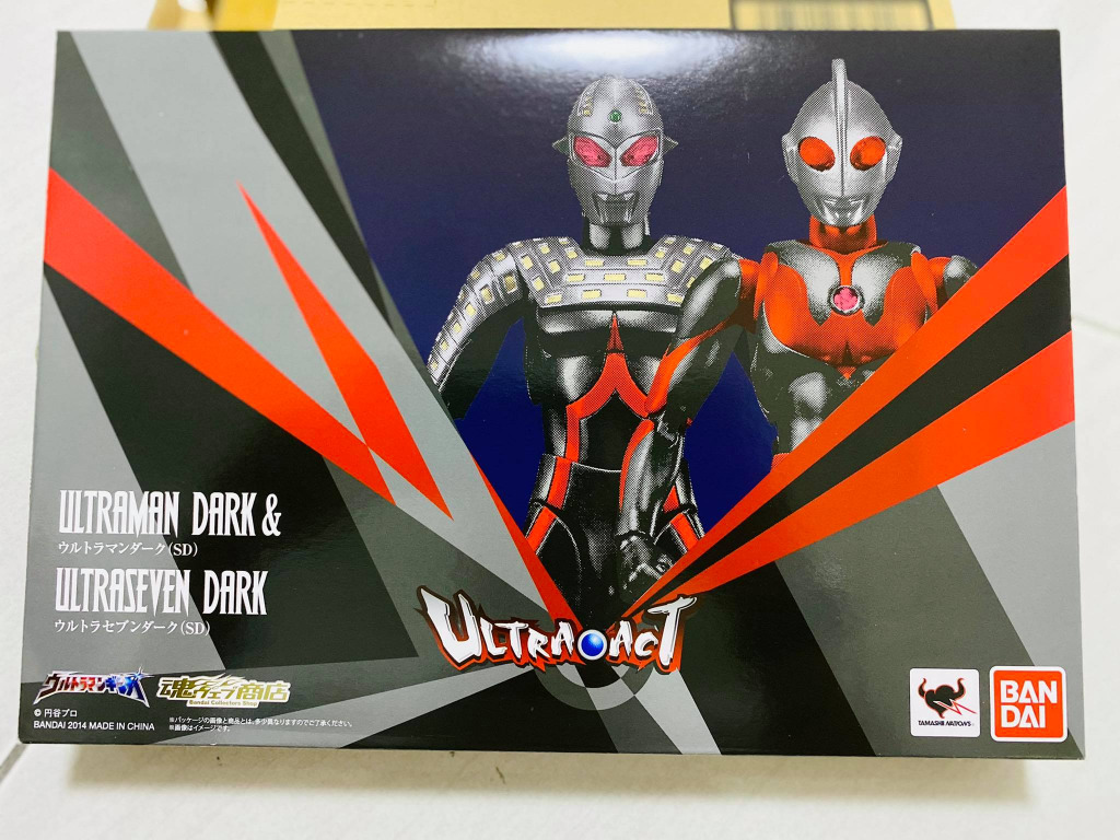 Bandai Ultraman ULTRA-ACT Ultraman Dark & Ultraseven Dark Two Pack 