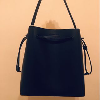 (Category: ) located in . Submitted by preloved_prev (Listing ID 1059106662, Image 1). Description: .