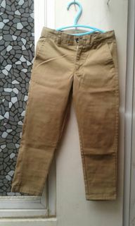 (Kategori: ) berada di . Dikirim oleh preloved_stuff1 (ID iklan 1058982453, Gambar 1). Deskripsi: .
