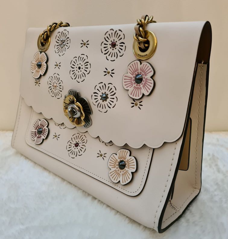 SOLD Coach Small Town Bucket Bag Dandelion Floral | Black leather handbags,  Beige handbags, Floral purse