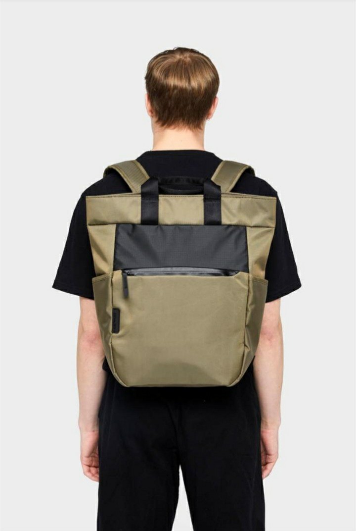 Crumpler Laptop Backpack Art Collective Large Fossil Men s