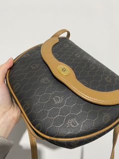（分類：）位於 。 由 revival_lux 提交（商品編號 1059040112，圖片 1）。簡介： 。