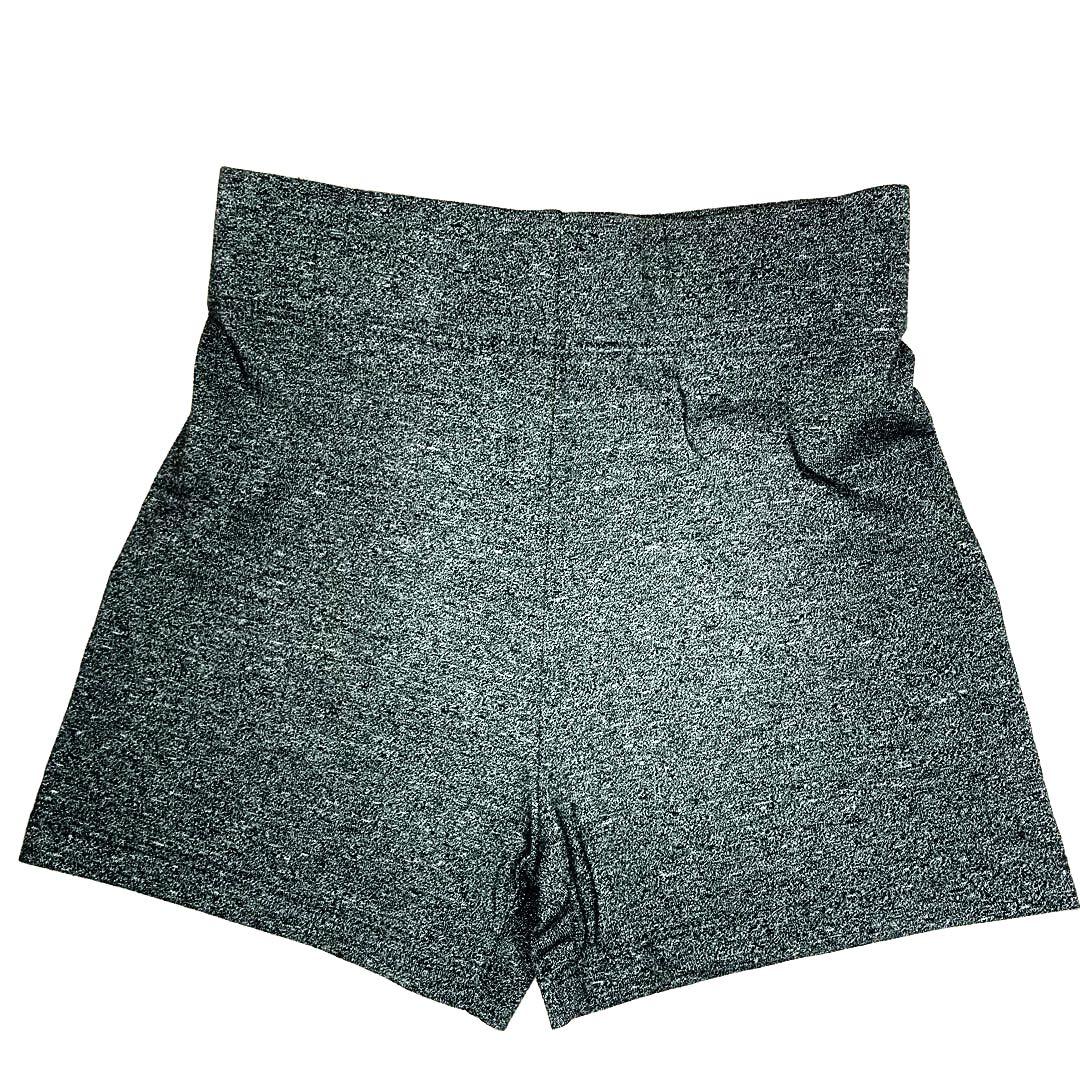 FOREVER 21 Cycling Shorts (Category: Shorts) located in Quezon City. Submitted by tonscollection (Listing ID 1059048353, Image 1). Description: Size XS Color: Dark Gray RFS: Too small Used but in good condition Manage your expectation Color may vary due to lighting Shipping fee: 85php within Metro Manila 95php outside Metro Manila We have cash on delivery for payment option. 1-2 days reservation only. Payment for Delivery shall be shouldered by b