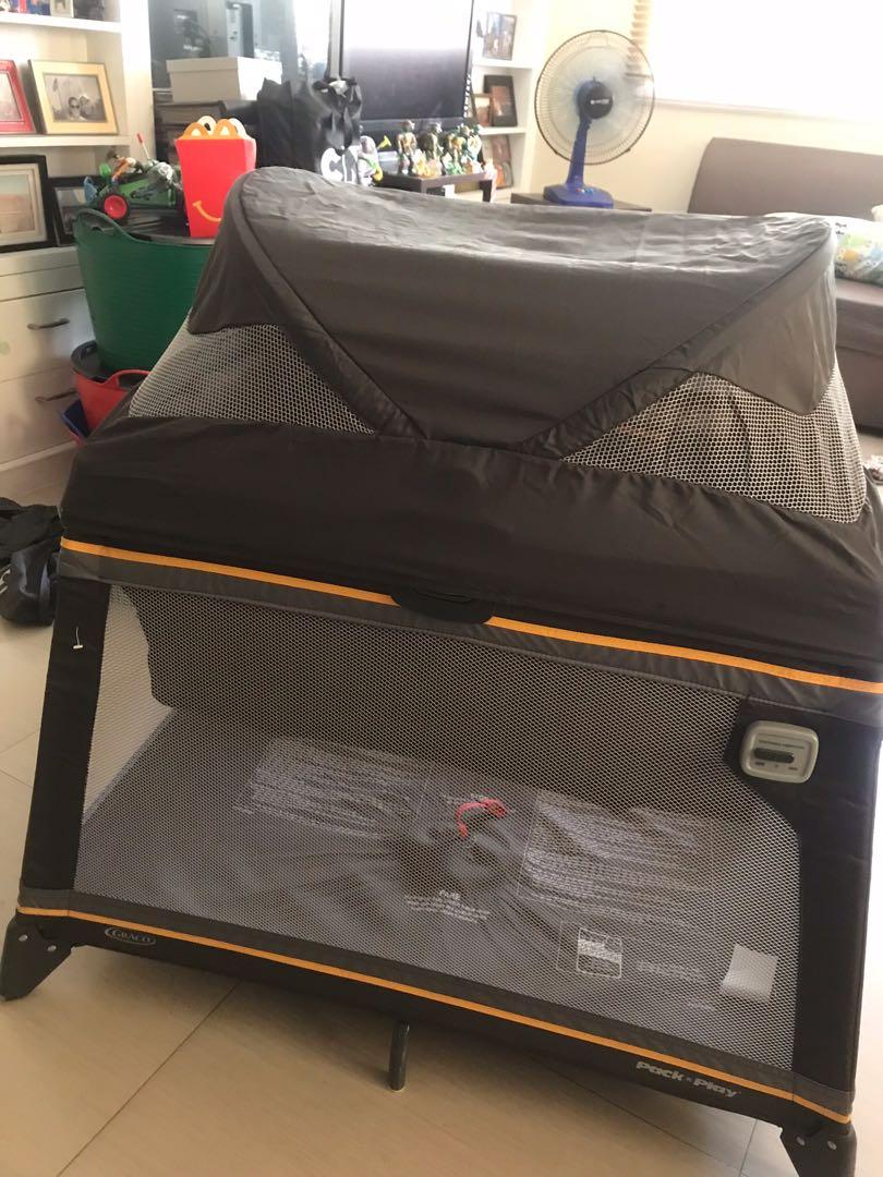Graco pack n hotsell play jetsetter lite