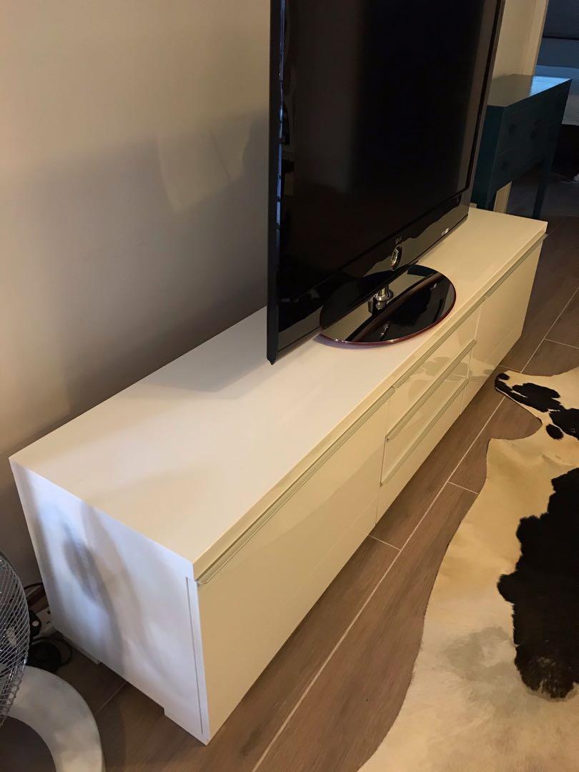 IKEA Besta Burs TV stand storage, 傢俬＆家居, 傢俬, 書櫃、櫃子及架 Carousell