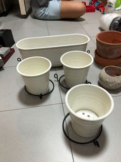 Playgo Busy Ball Tower Babies Kids Infant Playtime On Carousell