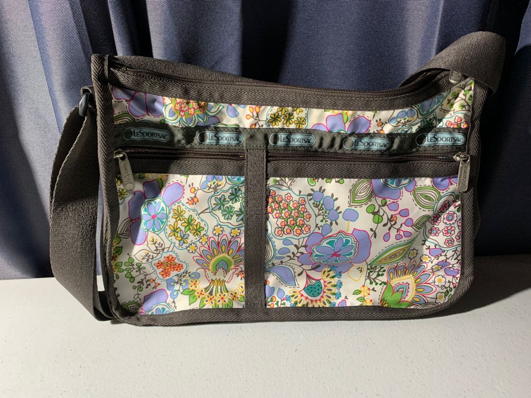 Lesportsac sling bag hotsell