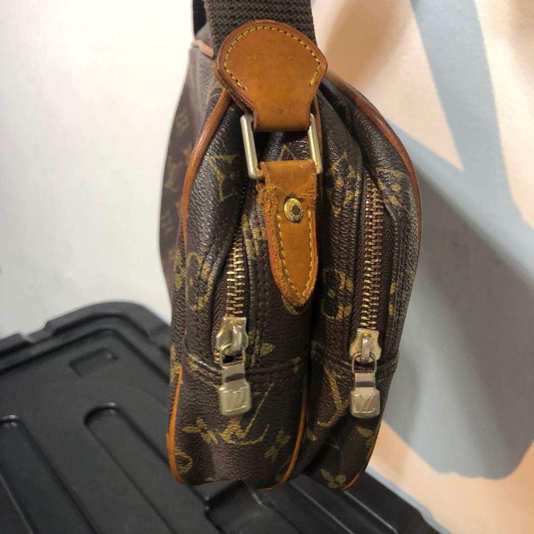 LV reporter purse for Sale in Edgewood, WA - OfferUp