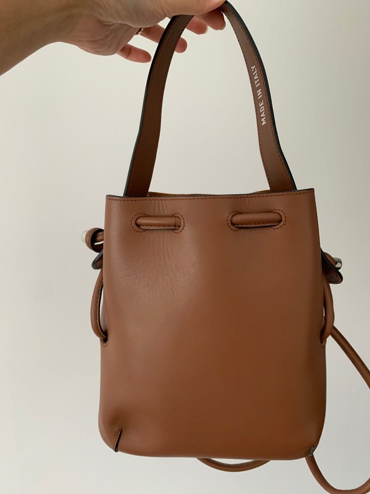 Luxury leather handbags handcrafted in Italy by Meli Melo