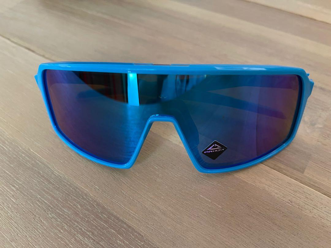 Oakley sutro sky frame with PRIZM sapphire lens, Men's Fashion, Watches ...