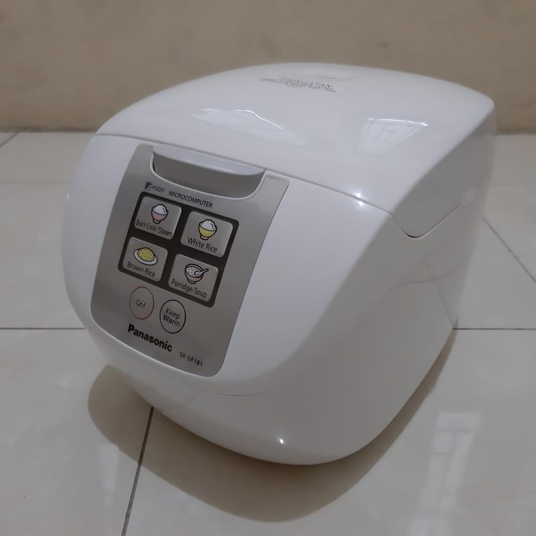 Panasonic Rice Cooker Digital Fuzzy Logic SR DF181, Kitchen
