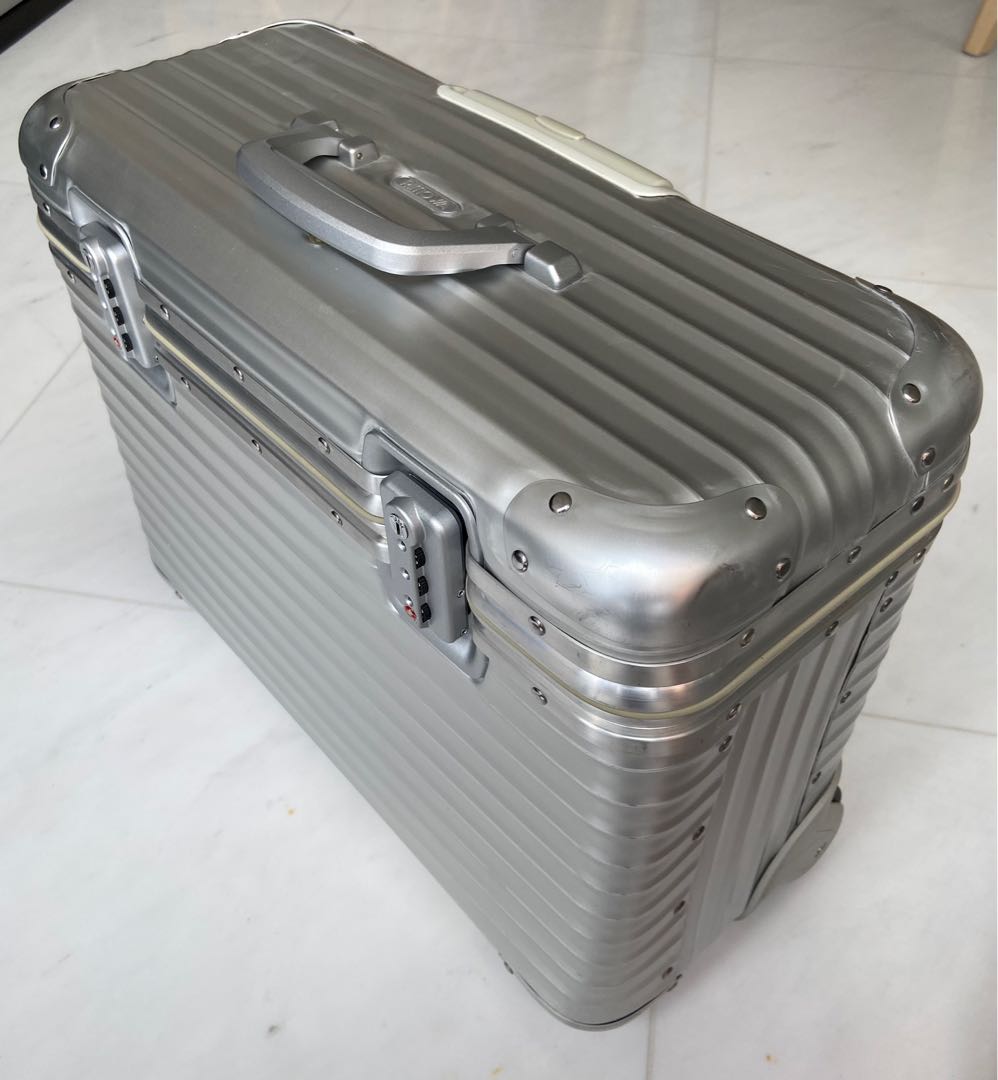 Rimowa pilot shop for sale