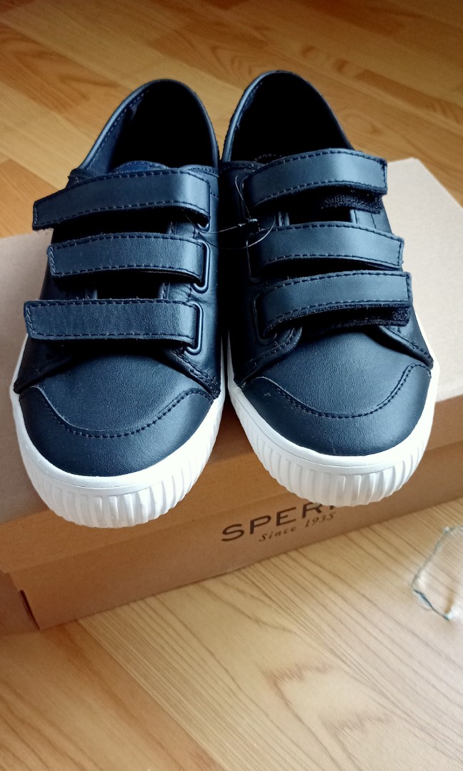 sperry crest loop leather