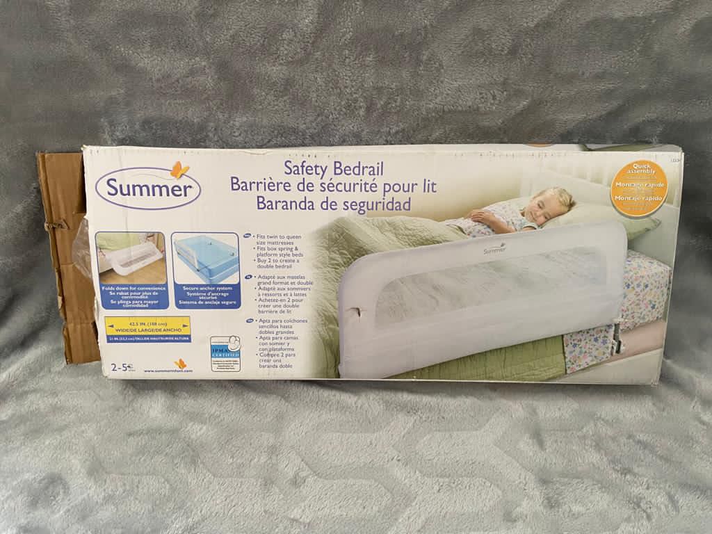 Toddler bed rail (single bed) , Babies & Kids, Baby Nursery & Kids
