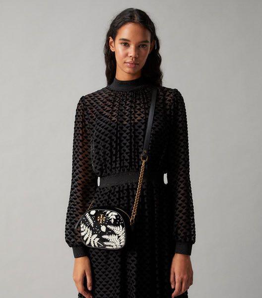 Kira embroidered velvet chain wallet outlet