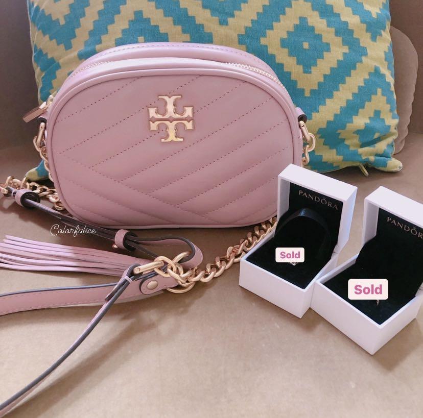 Tory burch kira sales camera bag pink moon
