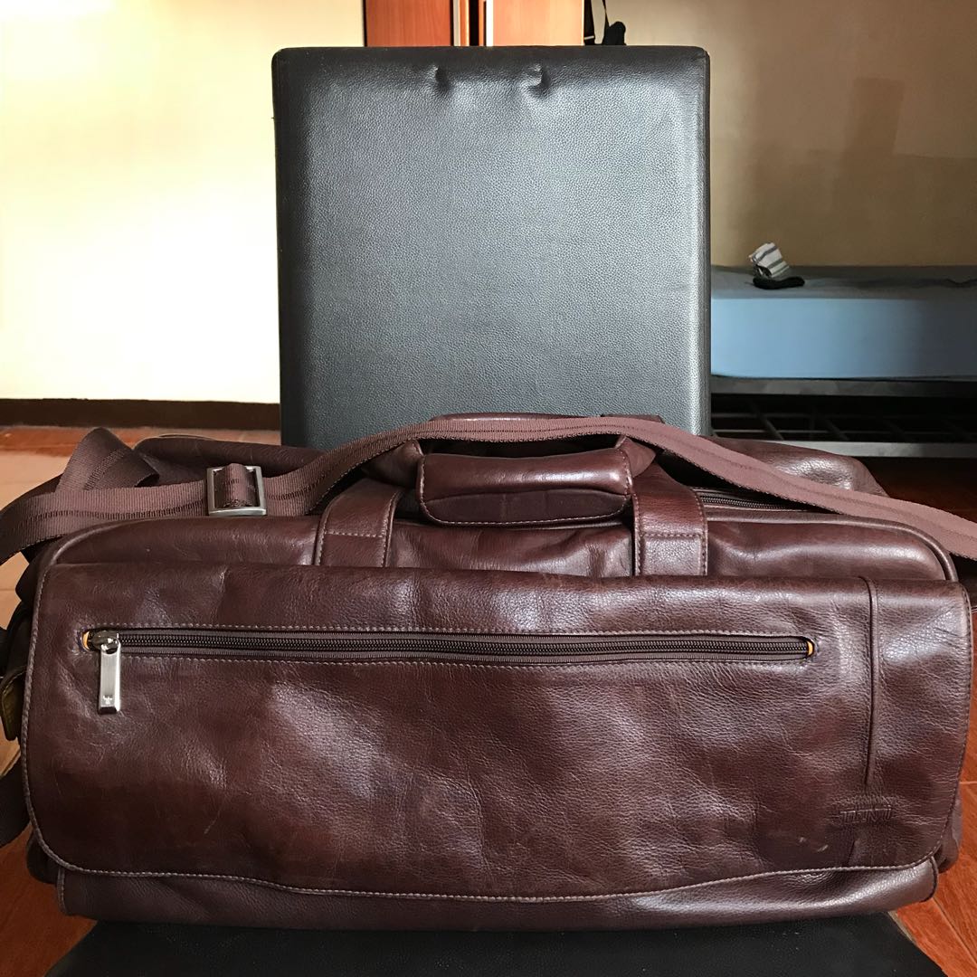 tumi leather duffle