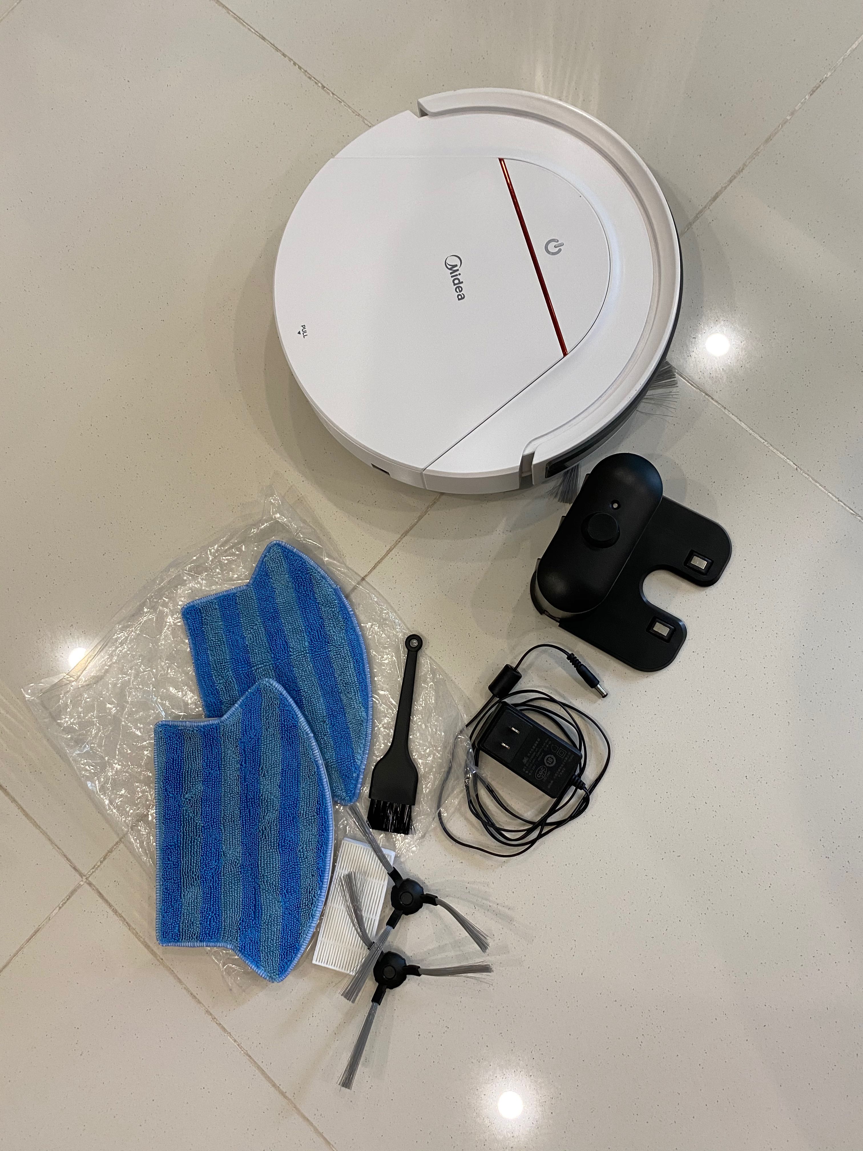 Vacumn robot, Home Appliances, Cleaning & Laundry on Carousell