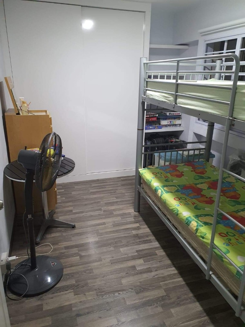 (Category: ) located in . Submitted by law5000 (Listing ID 1059305225, Image 1). Description: .