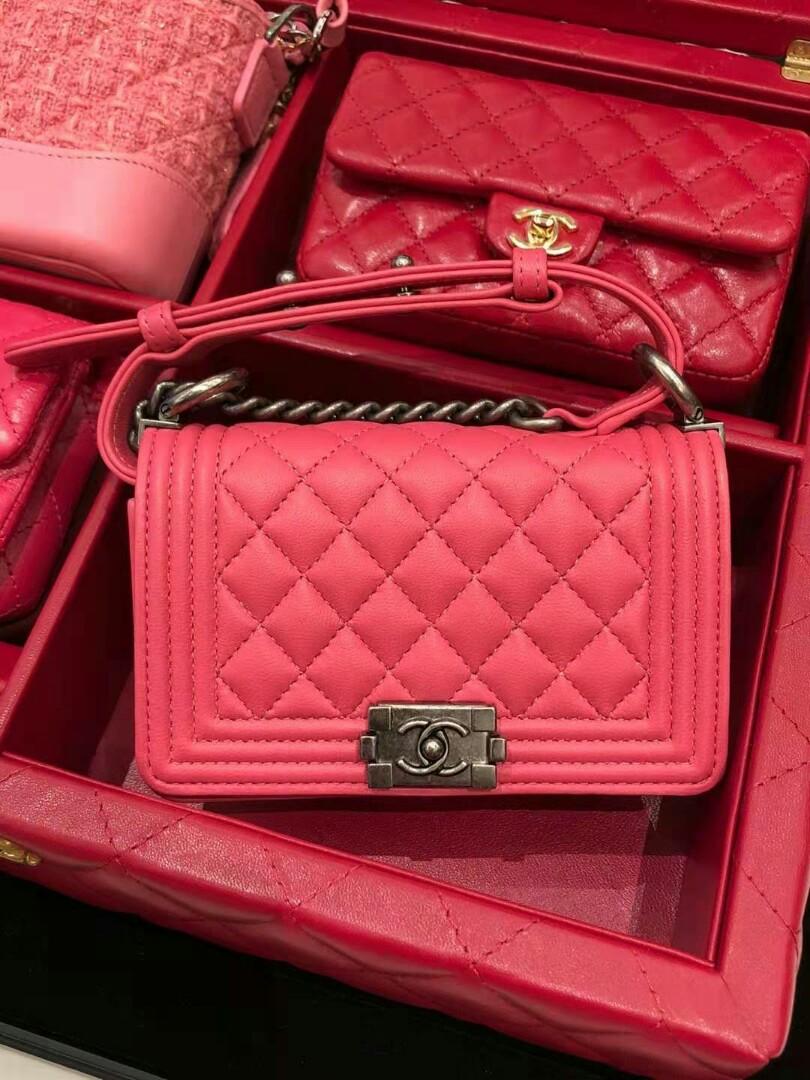 Chanel CHANEL Mini Mini Mina Malassase Belt Lack Pouch Leather Red