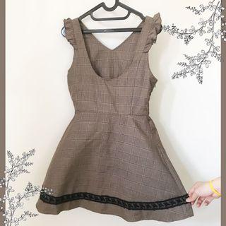 DRESS OUTER COKLAT COCOK DIPAKAI DENGAN KAOS POLOS