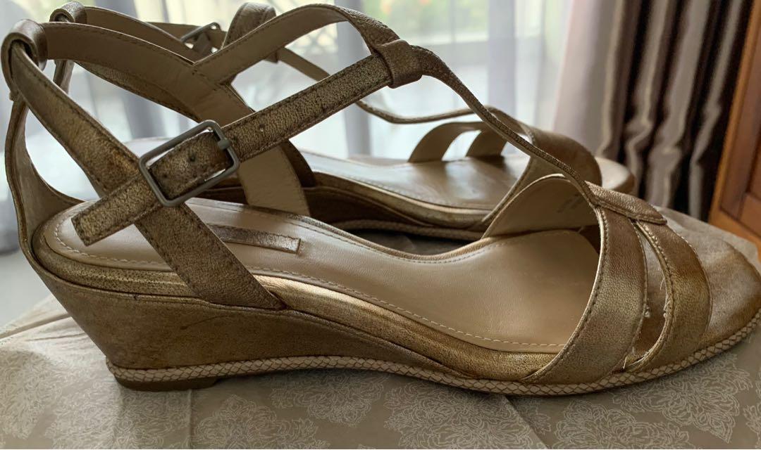Ecco Sandals size 38 Women s Fashion Footwear Sandals on Carousell