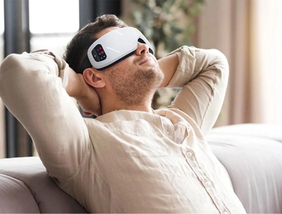 Euroo EHW-1010ECM Eye Massager (Category: Massage Devices) located in Quezon City. Submitted by you-need-to-hear-this (Listing ID 1059213003, Image 1). Description: Euroo EHW-1010ECM Eye Massager Srp 5,499 Features: ✅Powerful heating Massage, relieve eye strain. ✅Eye massage adopts kneading, trigger point therapy, oscillating pressure, and rhythmic percussion massaging. ✅Foldable for easy storage ✅Built-in speaker. ✅Wireless Connectivity ✅Recharg